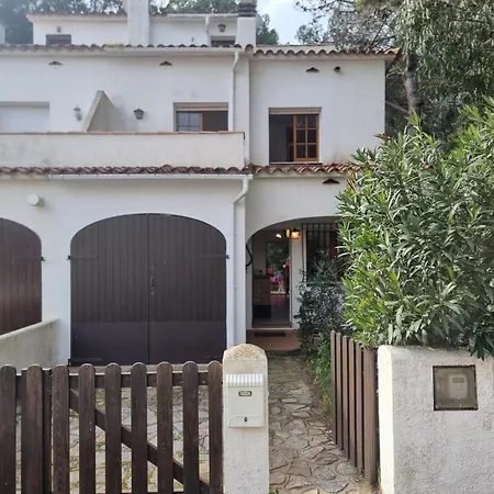 Casa Familiar Cerca De Cala Montgo - Hisp-236-189 Holiday home Torroella De Montgri